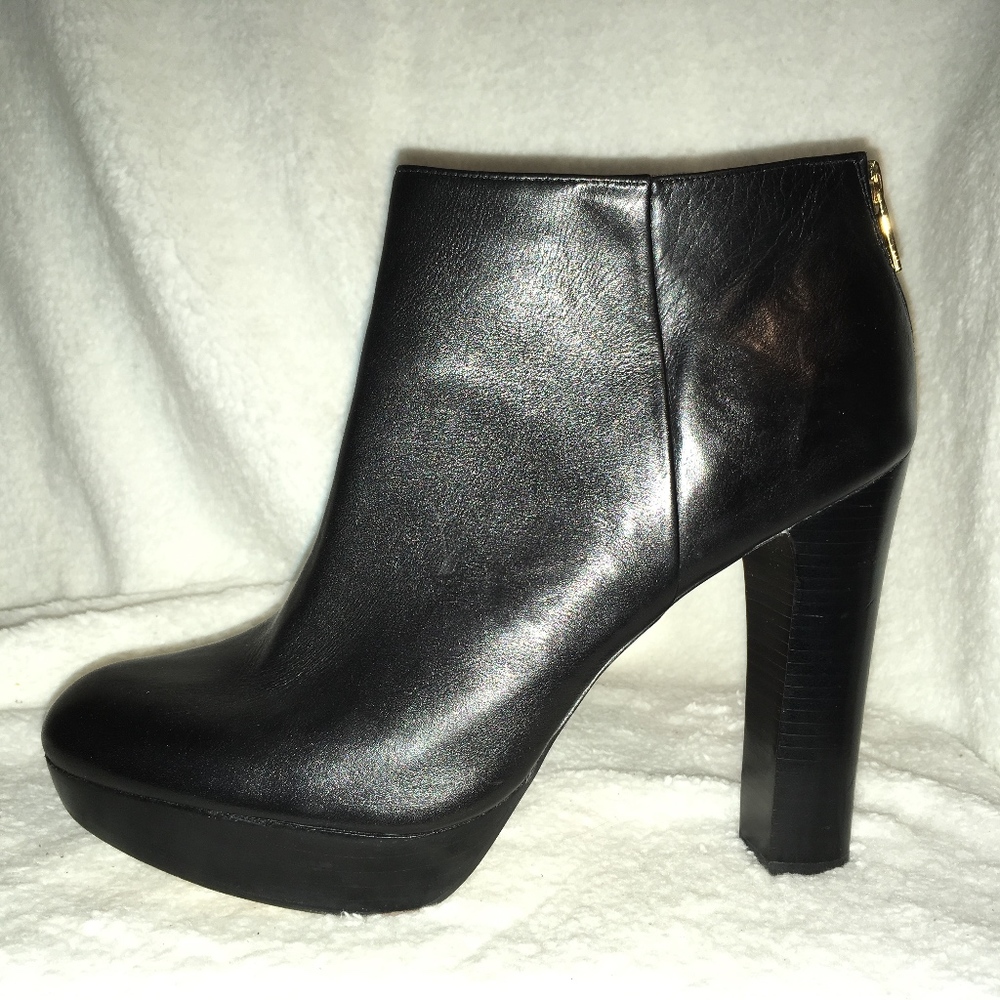 NOT FOR SALE! MK Lesley Bootie